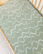 Load image into Gallery viewer, Kiin fitted cot sheets
